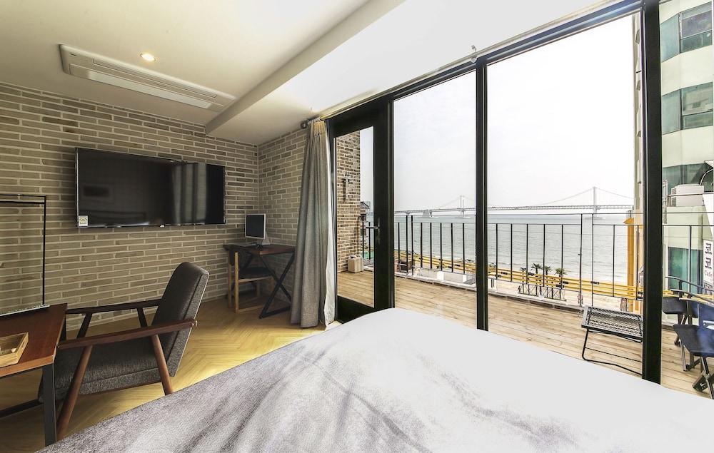 Brown Dot Hotel Gwangan Beach Busan Eksteriør bilde